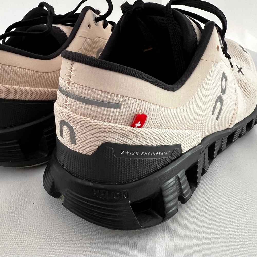 On Cloud X Sneakers Light Pink Black Laces Women’s 8.5 - Picture 6 of 9